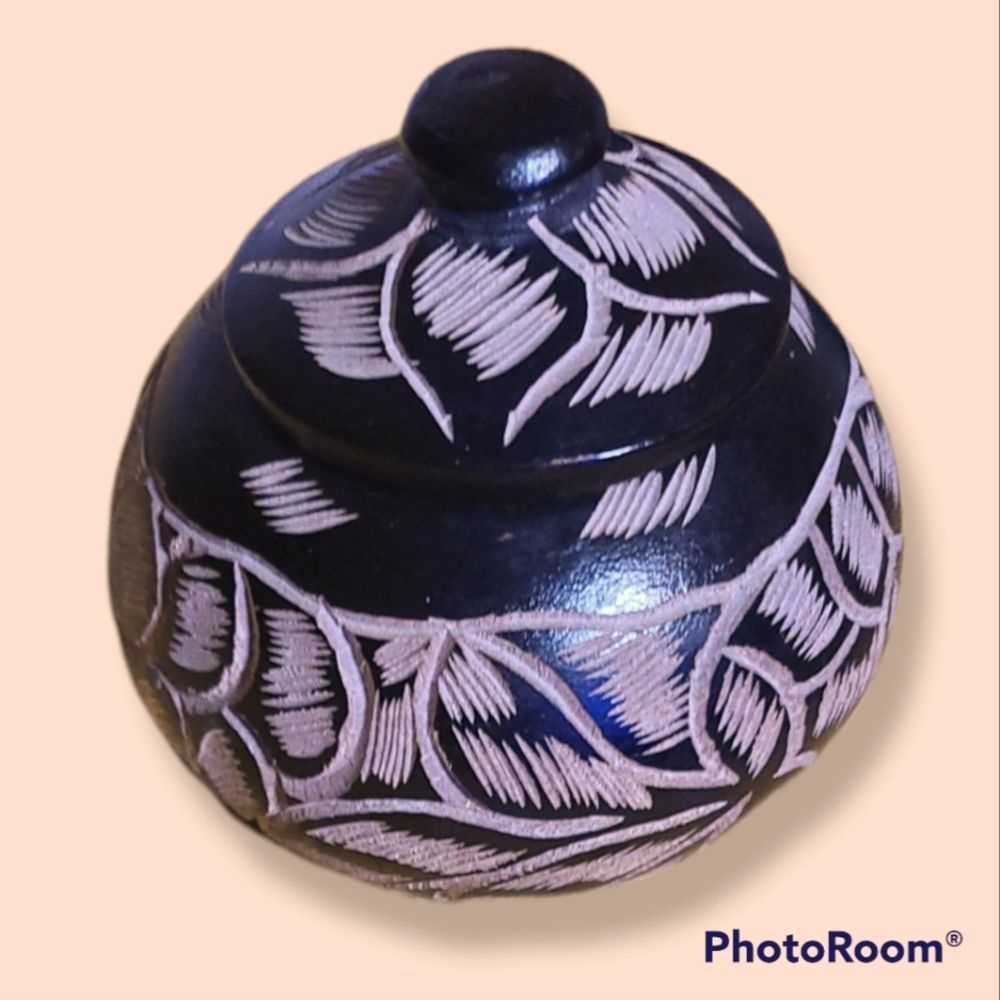 BLACK & Tan carved wooden lidded Keepsake bowl. Handmade and Carved.